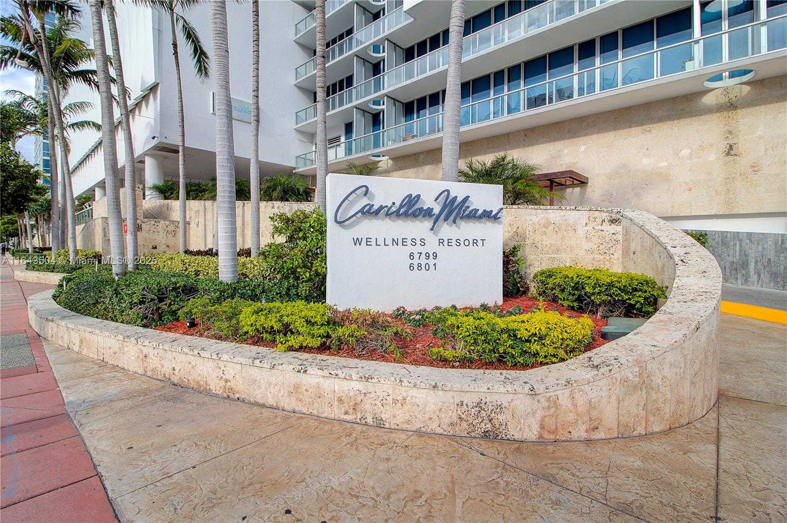 Small Image of 6801 #LPH16, Miami Beach Number 2