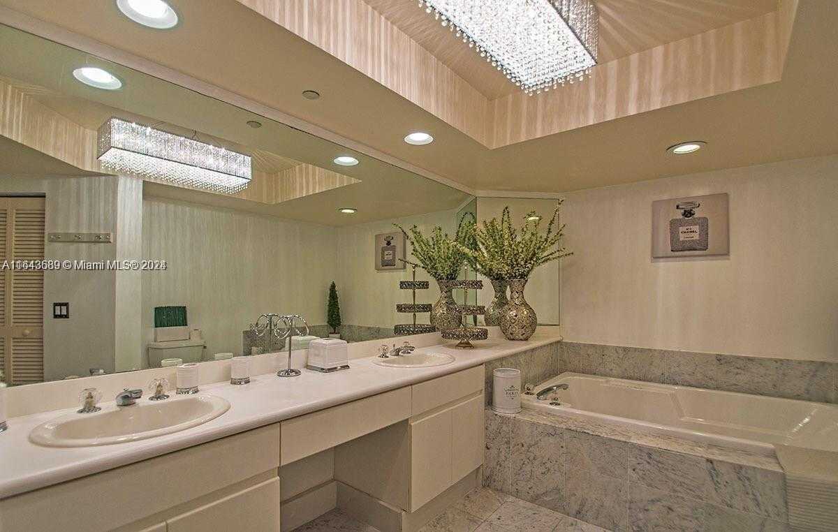 Small Image of 16400 COLLINS AVE #2143, Sunny Isles Beach Number 5