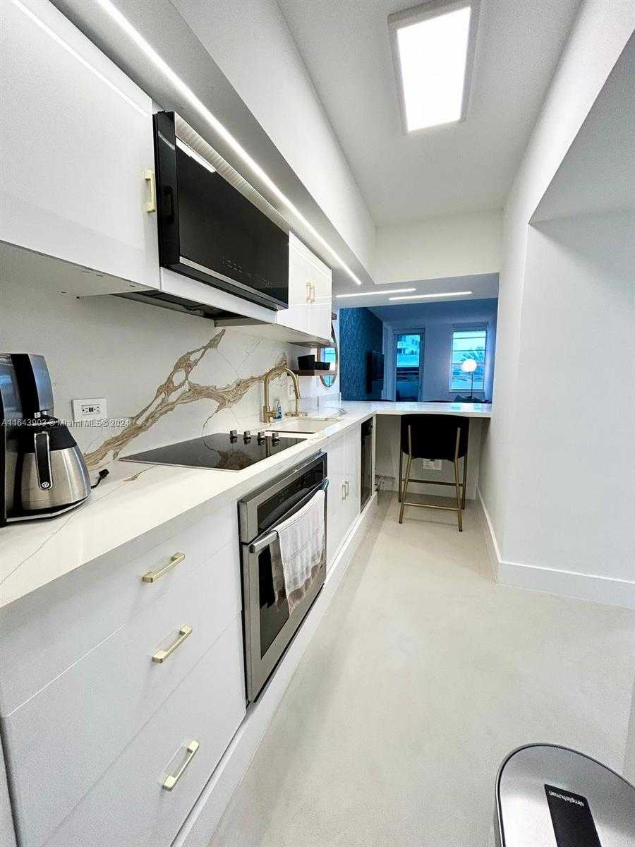 Small Image of 100 LINCOLN RD #445, Miami Beach Number 8