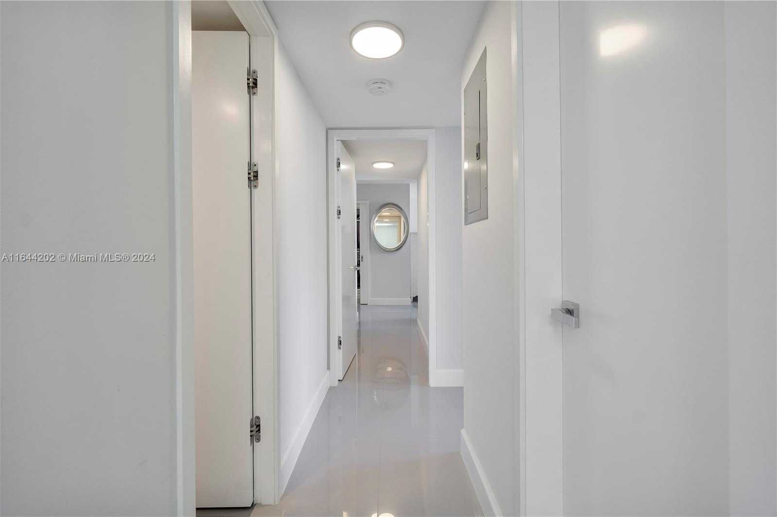 Small Image of 2751 SOUTH OCEAN DR #1404N, Hollywood Number 26