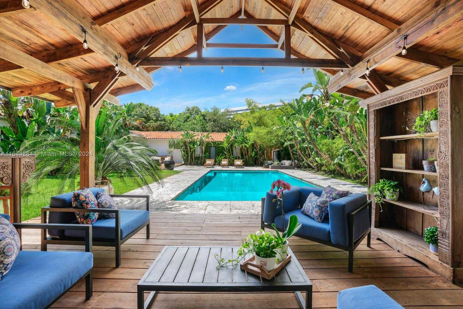 Small Image of 575 HIBISCUS LN, Miami Number 3