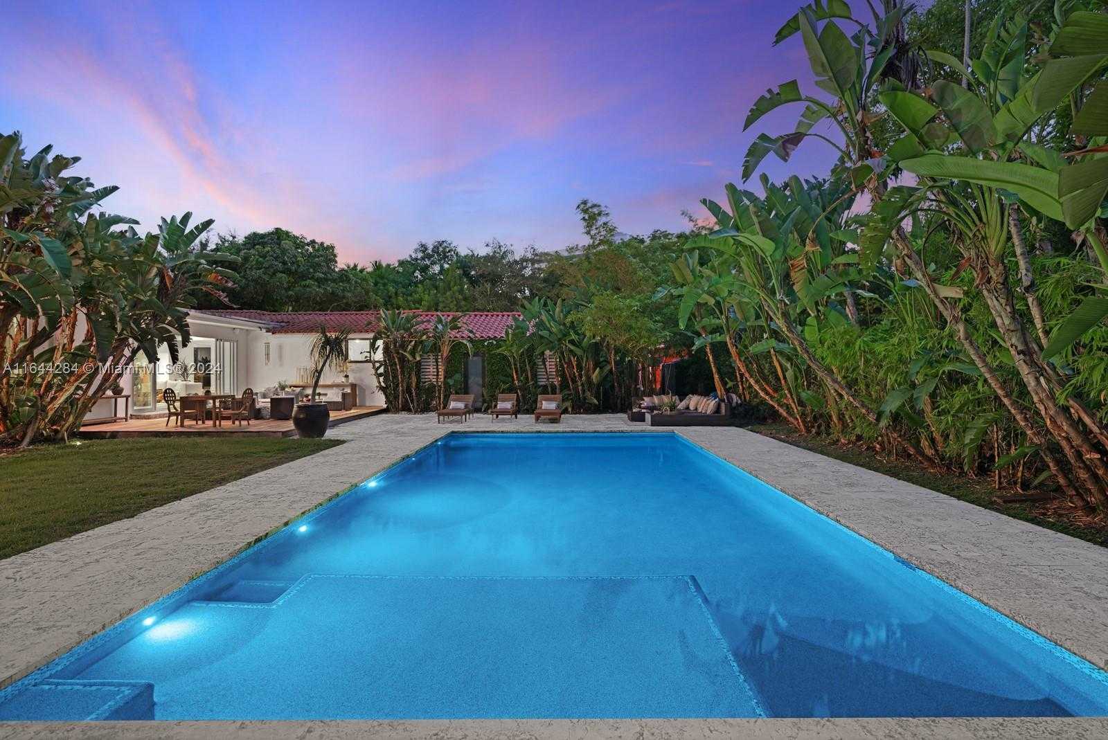 Small Image of 575 HIBISCUS LN, Miami Number 55