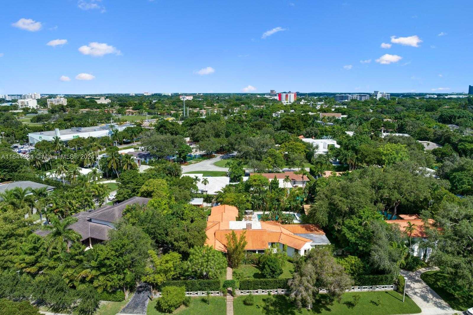 Small Image of 575 HIBISCUS LN, Miami Number 62