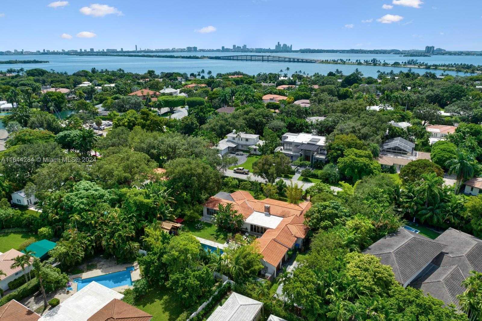 Small Image of 575 HIBISCUS LN, Miami Number 69