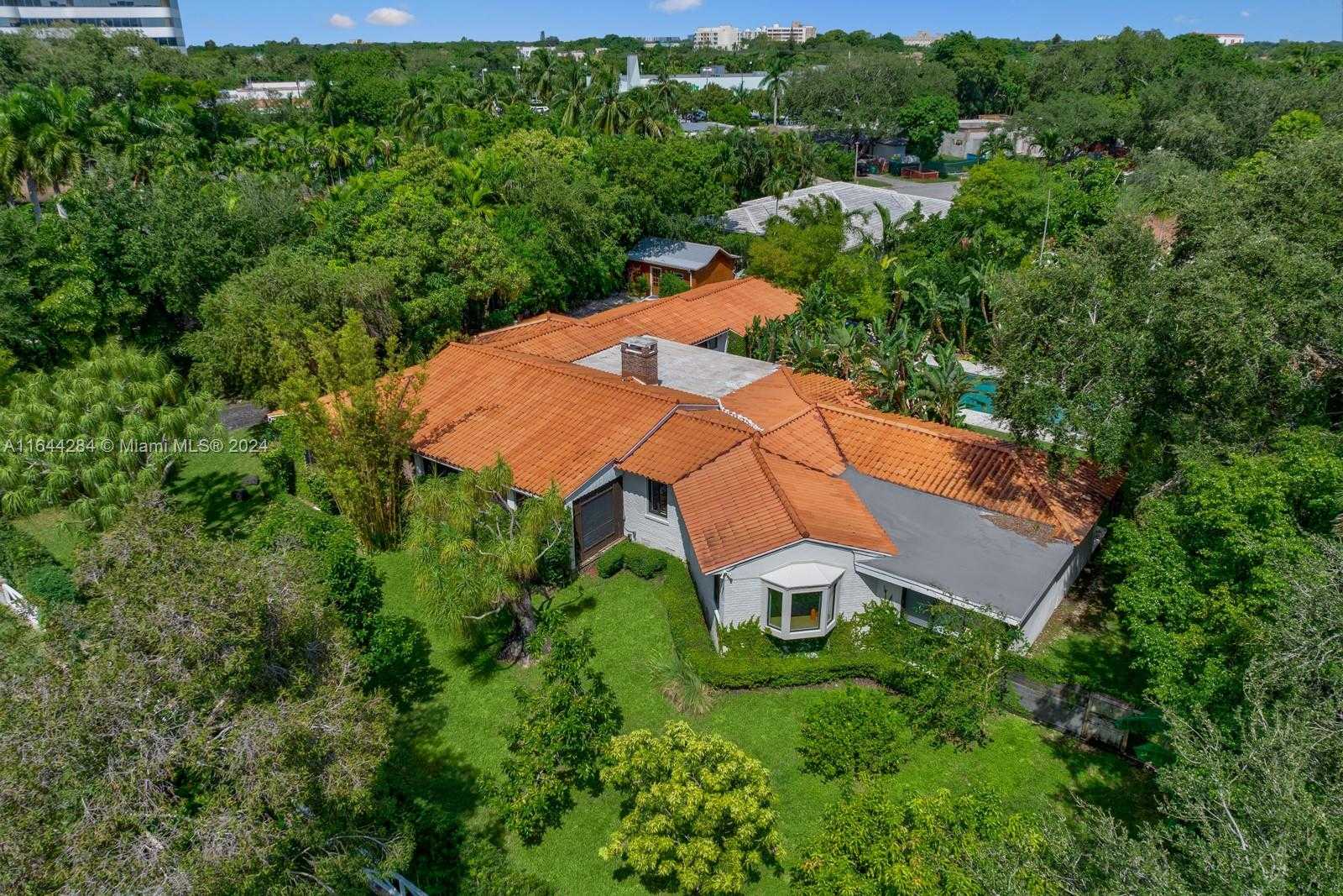 Small Image of 575 HIBISCUS LN, Miami Number 71