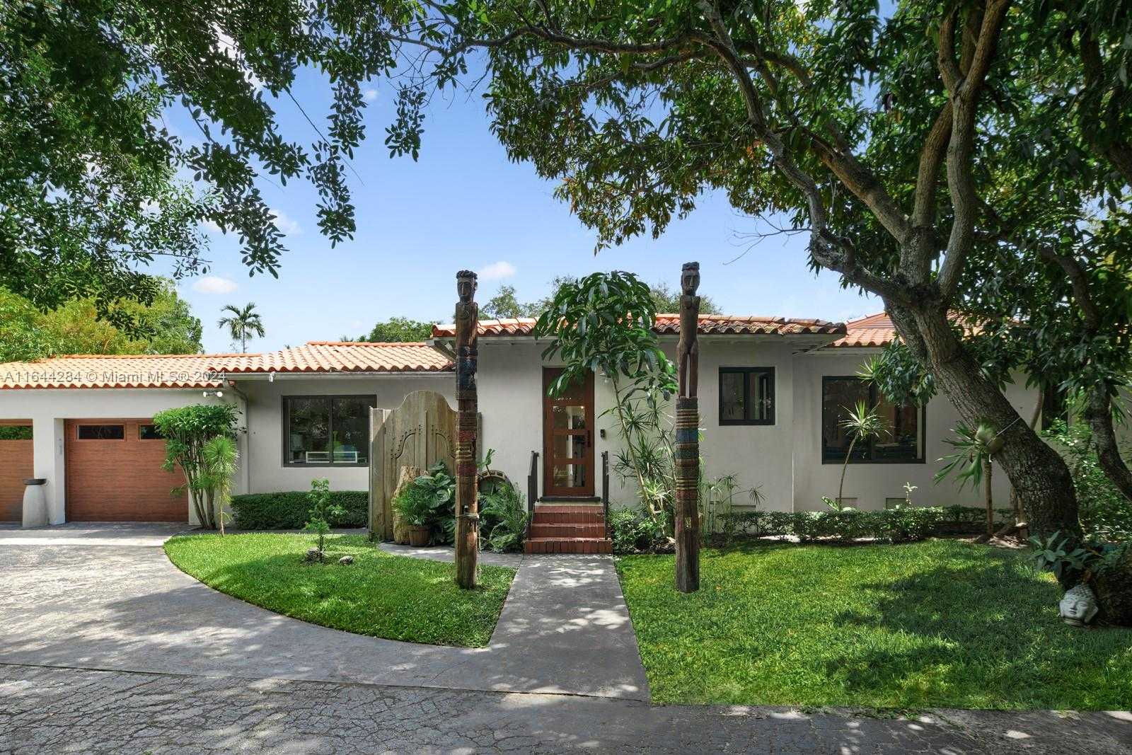 Small Image of 575 HIBISCUS LN, Miami Number 76