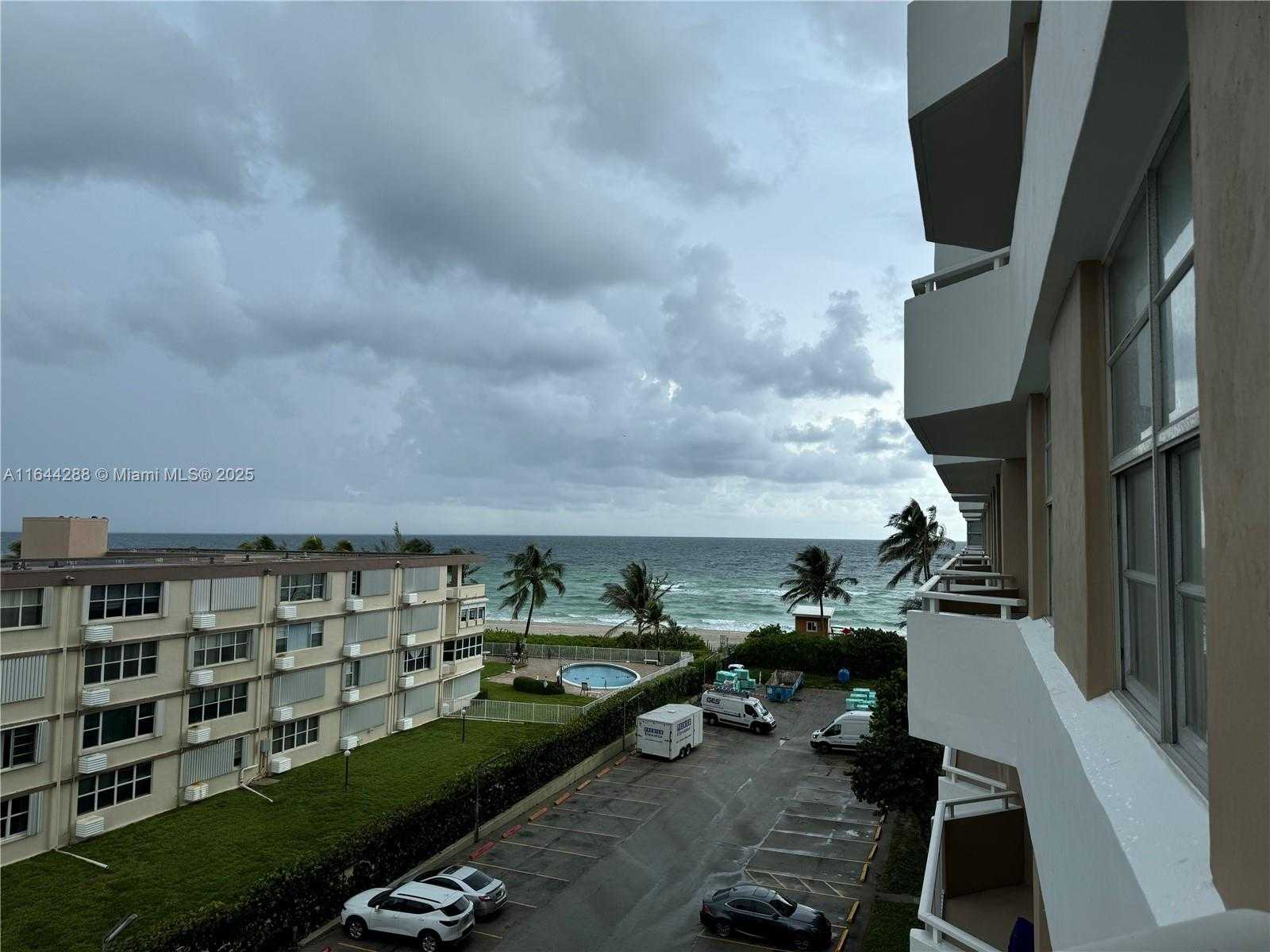 Small Image of 1950 SOUTH OCEAN DR #4D, Hallandale Beach Number 15