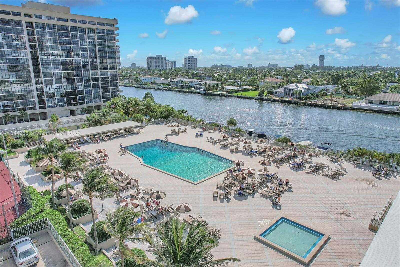 Small Image of 1950 SOUTH OCEAN DR #4D, Hallandale Beach Number 16