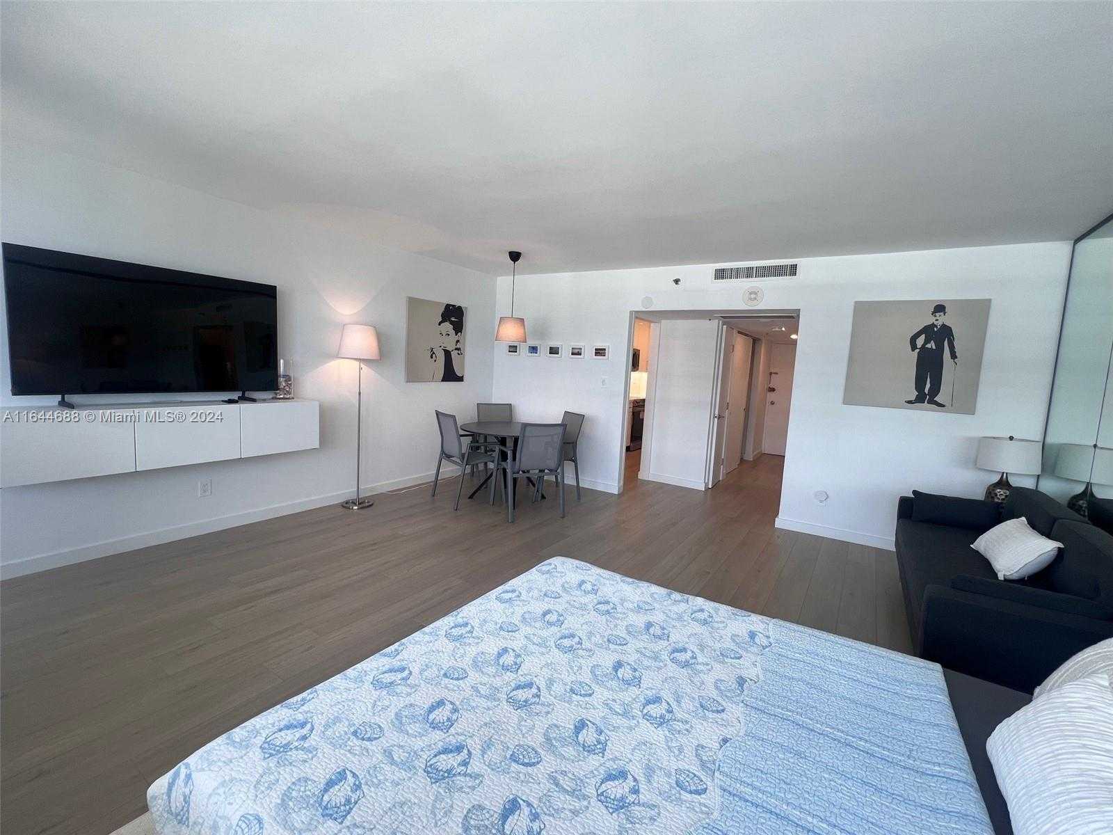 Small Image of 100 LINCOLN RD #1104, Miami Beach Number 4