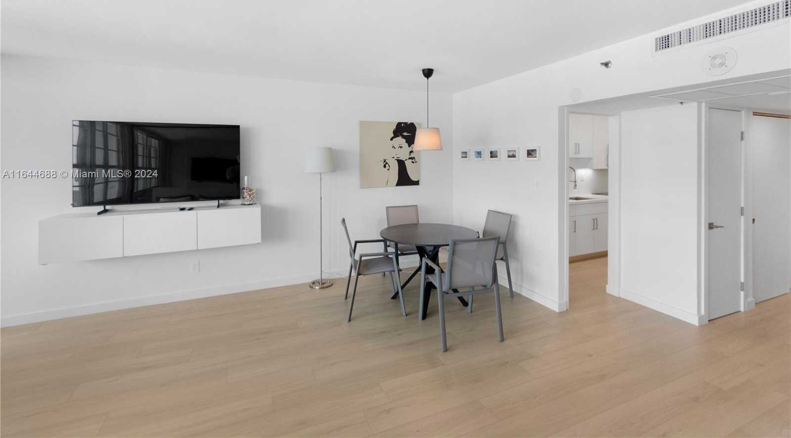 Small Image of 100 LINCOLN RD #1104, Miami Beach Number 8