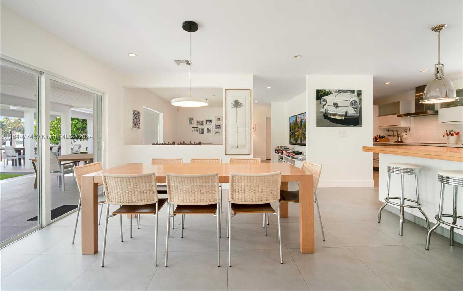 Small Image of 861 HARBOR DR, Key Biscayne Number 33