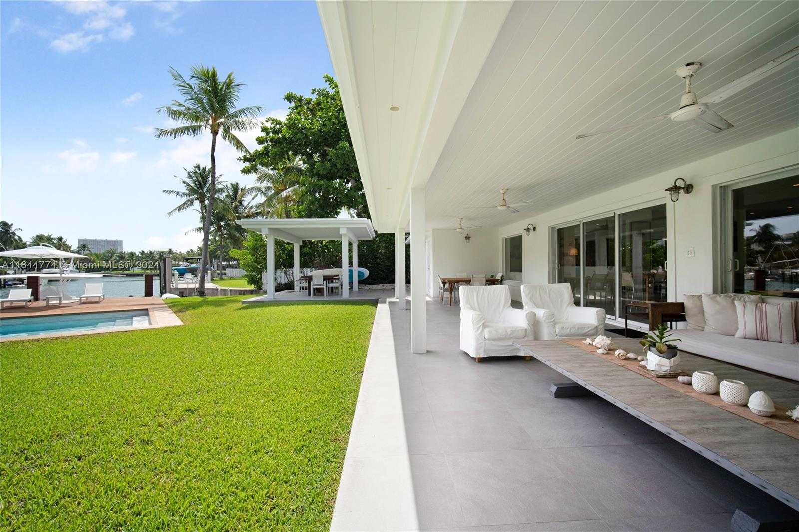 Small Image of 861 HARBOR DR, Key Biscayne Number 62