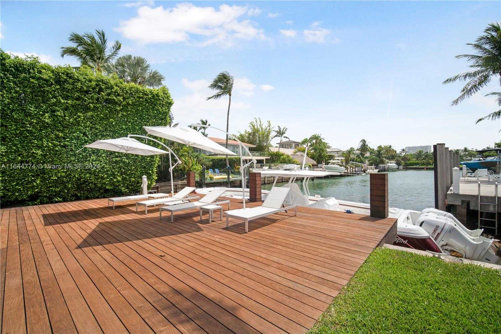 Small Image of 861 HARBOR DR, Key Biscayne Number 73