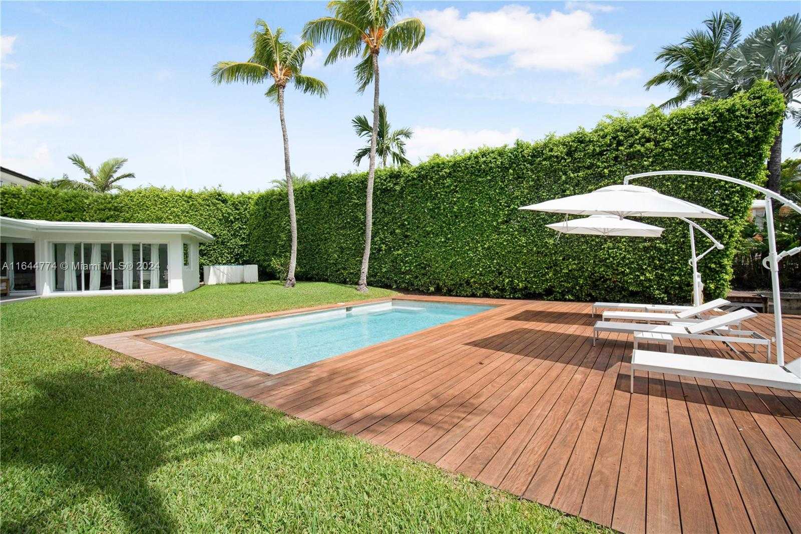 Small Image of 861 HARBOR DR, Key Biscayne Number 74