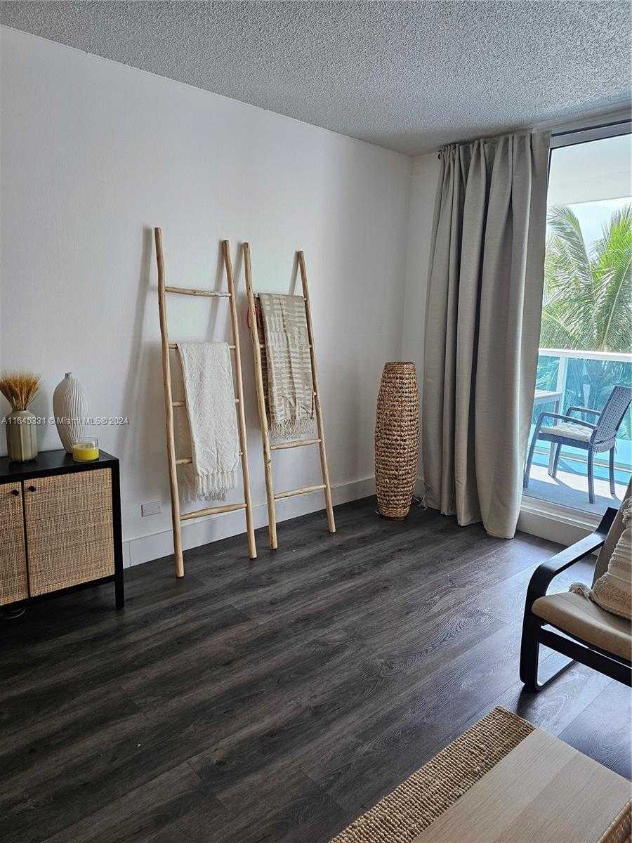 Small Image of 2301 COLLINS AVE #333, Miami Beach Number 10