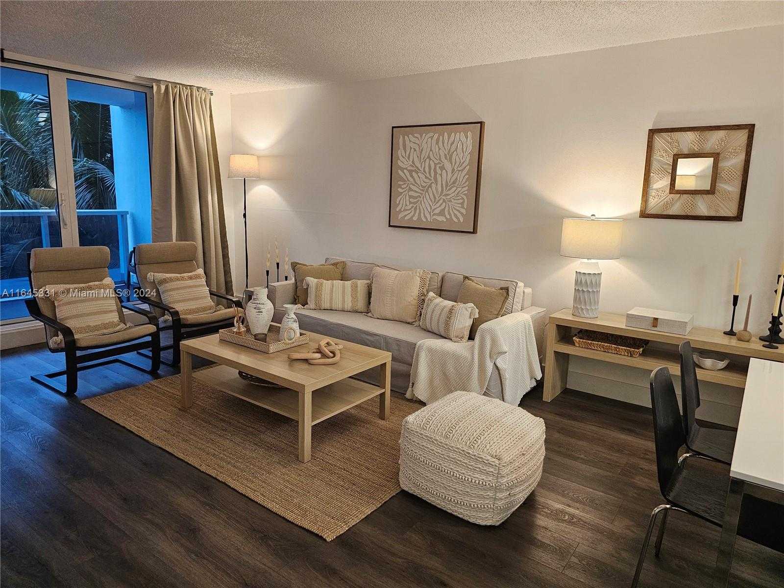 Small Image of 2301 COLLINS AVE #333, Miami Beach Number 7