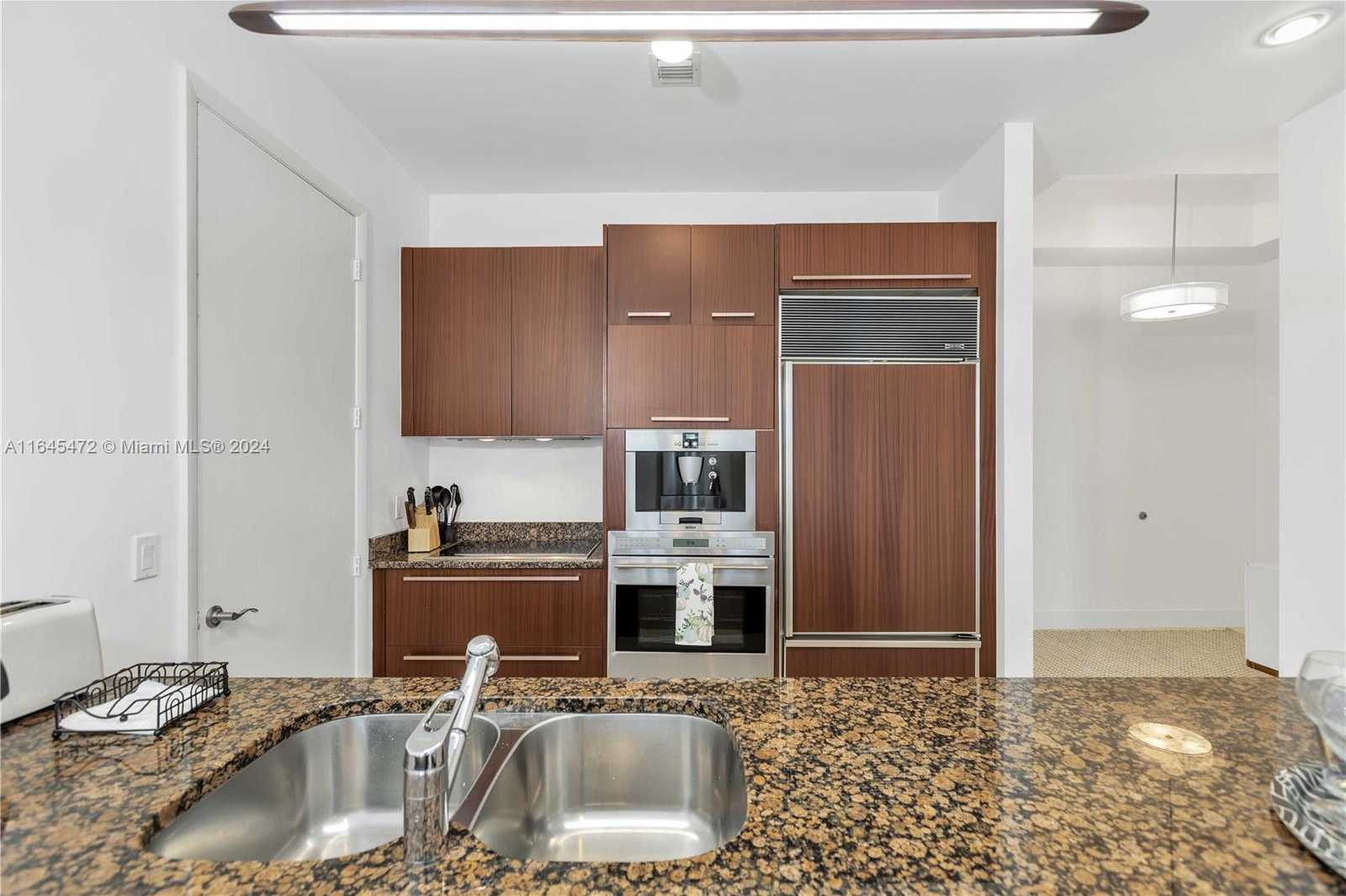 Small Image of 15811 #3802, Sunny Isles Beach Number 12