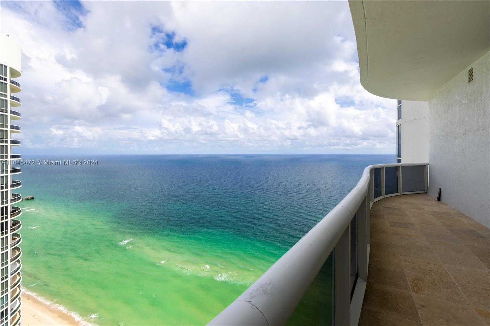 Small Image of 15811 #3802, Sunny Isles Beach Number 2