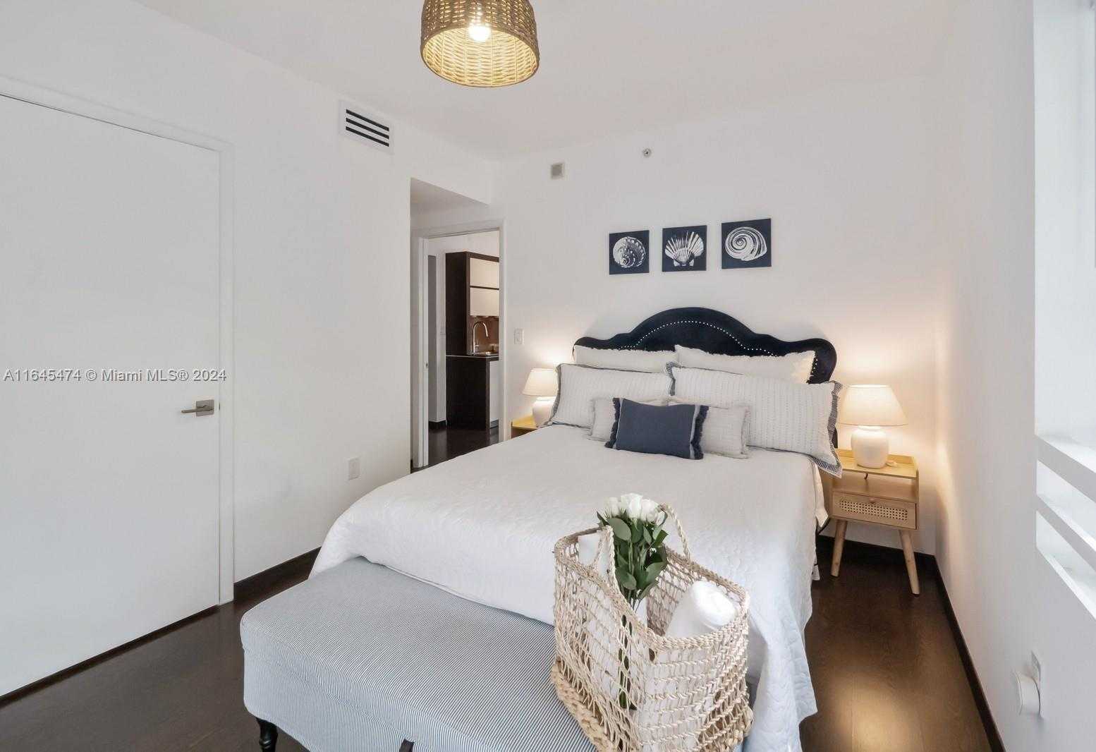 Small Image of 435 21 ST #310, Miami Beach Number 10