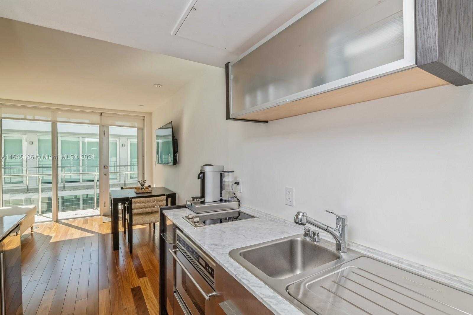 Small Image of 1601 WEST AVE #208, Miami Beach Number 11