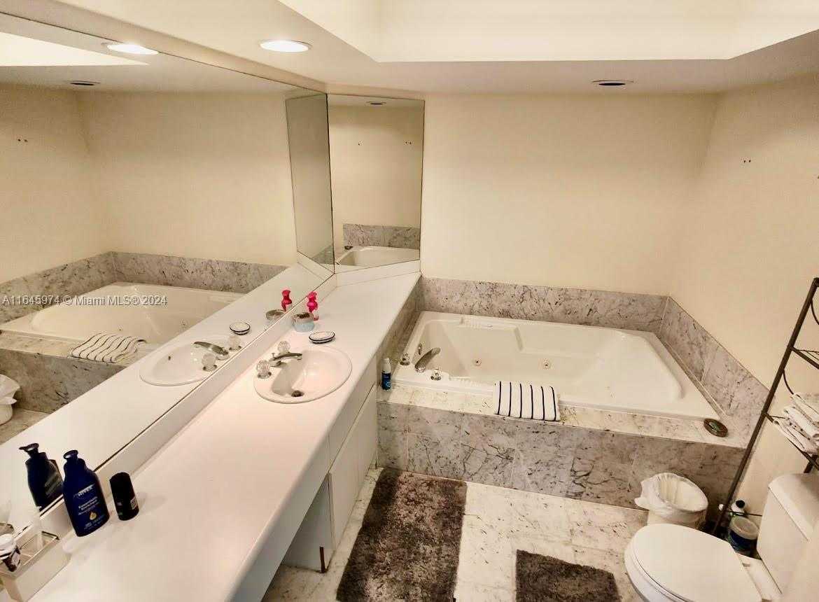 Small Image of 16400 COLLINS AVE #1743, Sunny Isles Beach Number 12