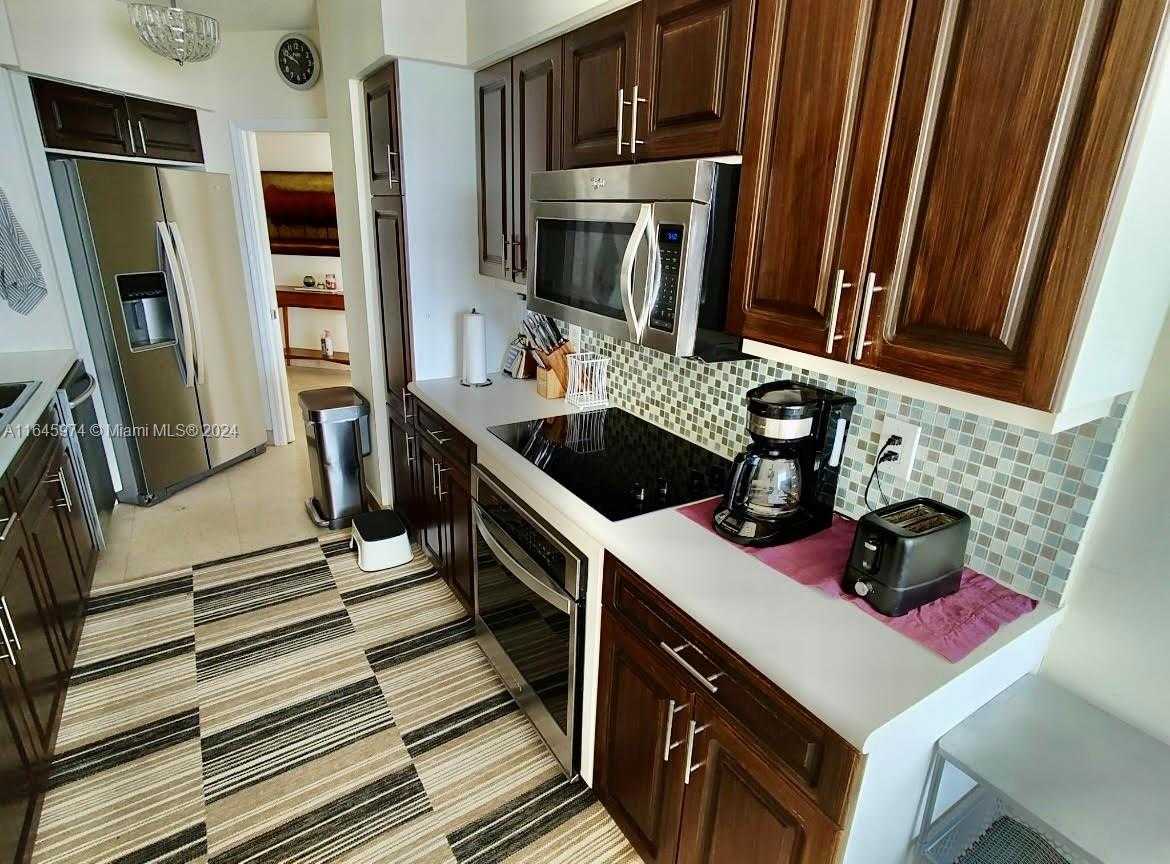 Small Image of 16400 COLLINS AVE #1743, Sunny Isles Beach Number 5