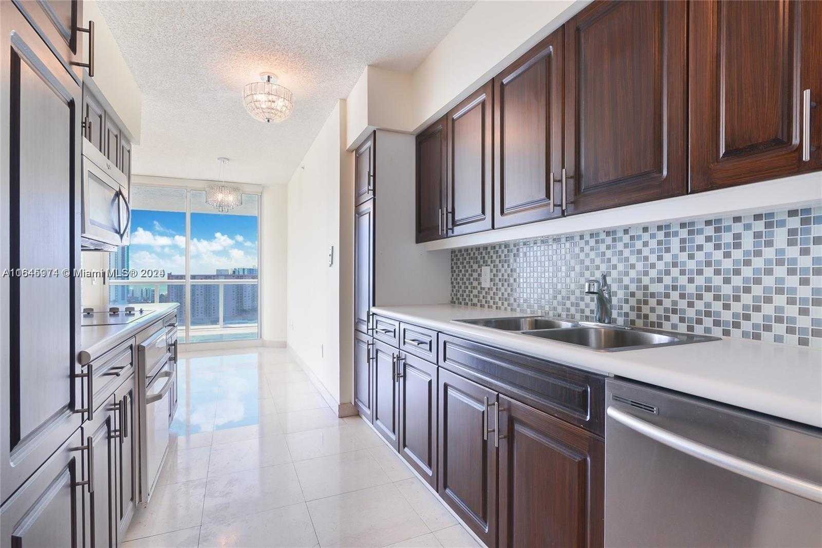 Small Image of 16400 COLLINS AVE #1743, Sunny Isles Beach Number 7