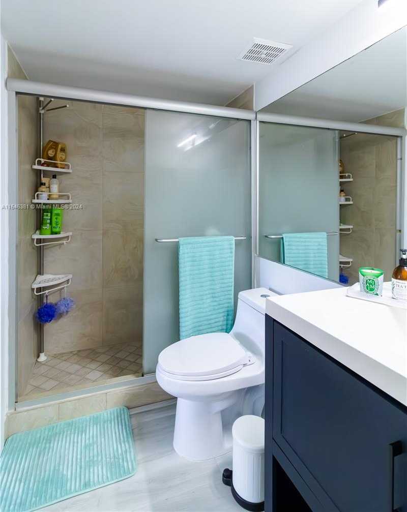 Small Image of 7601 EAST TREASURE DR #923, North Bay Village Number 13