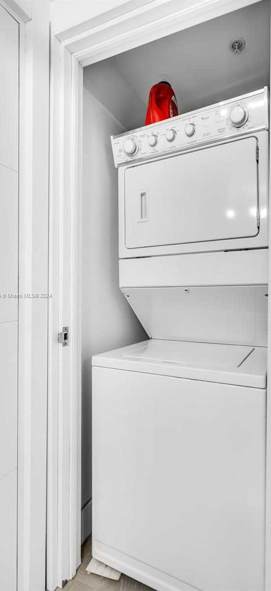 Small Image of 1500 OCEAN DR #1109, Miami Beach Number 20