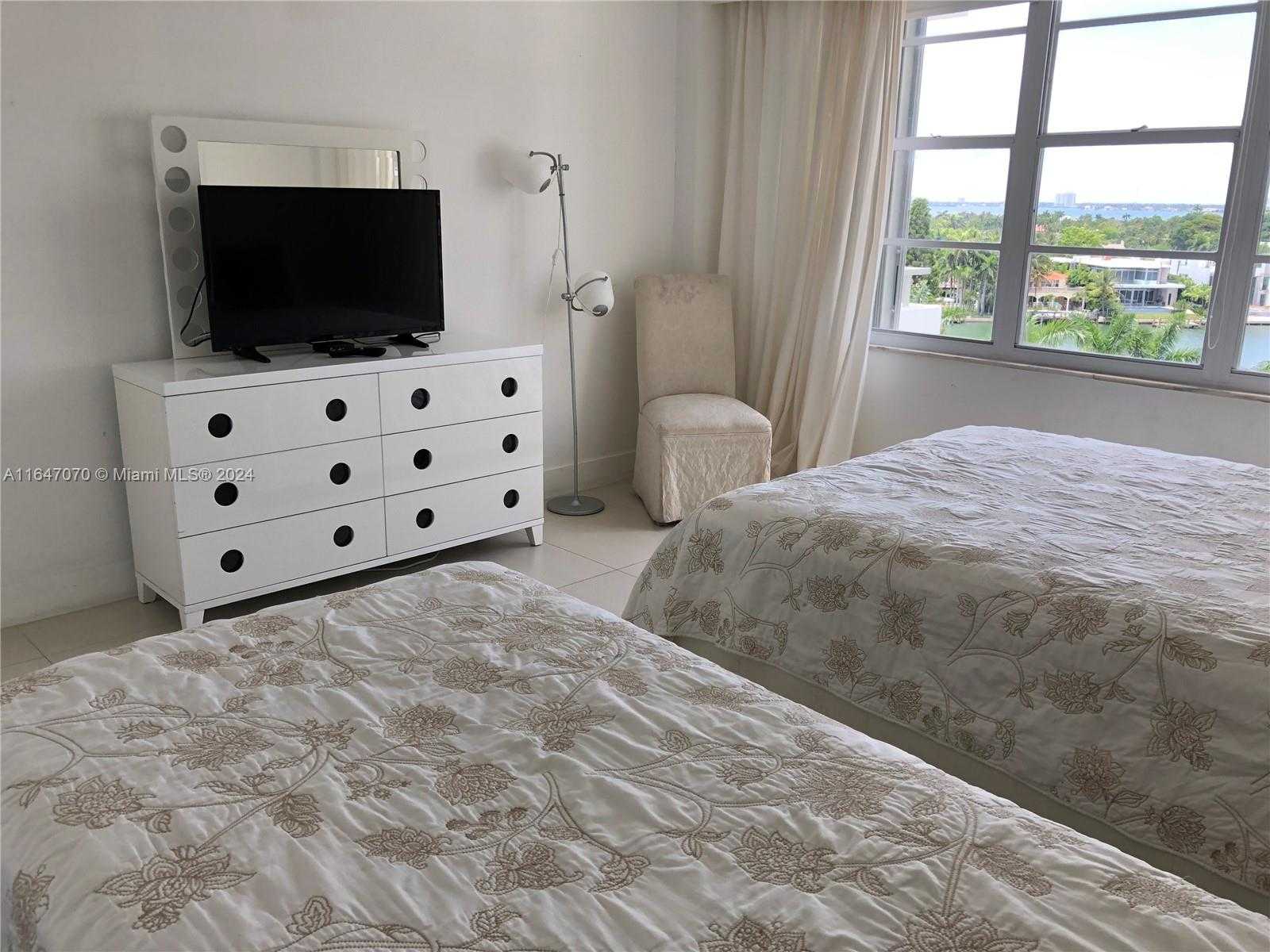 Small Image of 5151 COLLINS AVE #923, Miami Beach Number 8