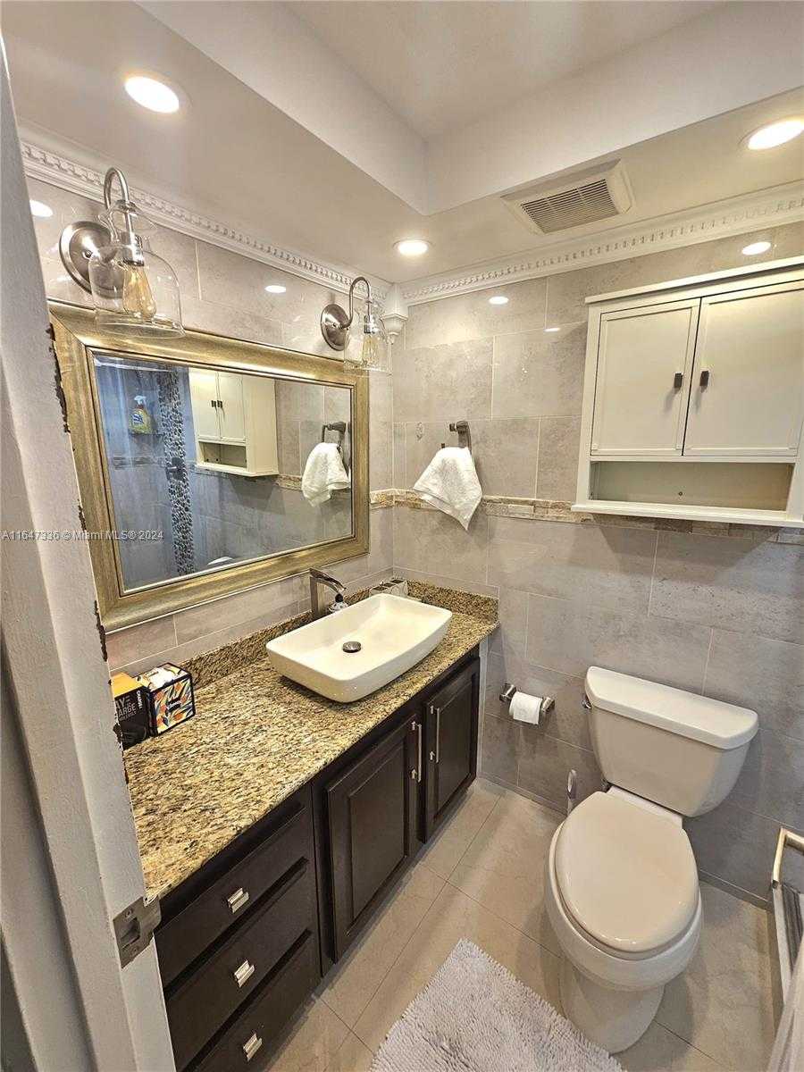 Small Image of 210 172ND ST #327, Sunny Isles Beach Number 10