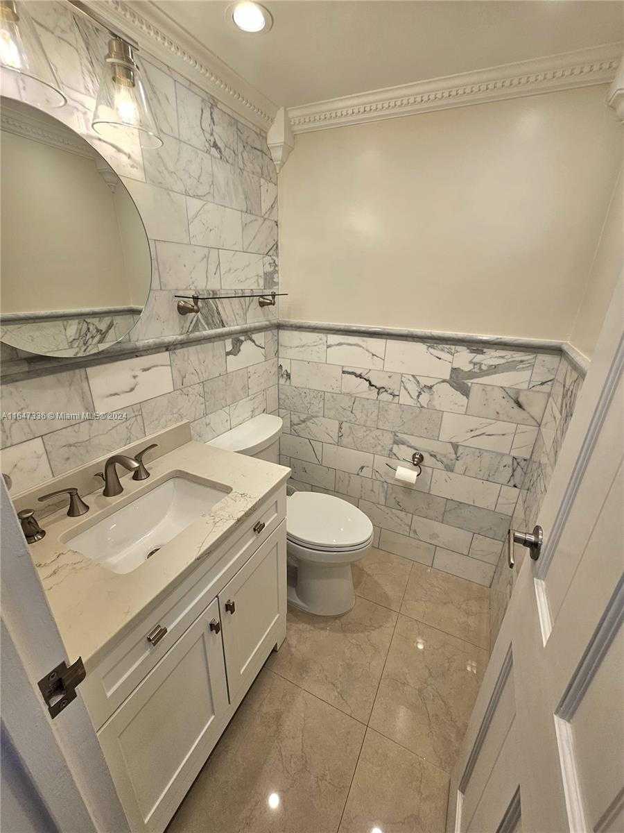 Small Image of 210 172ND ST #327, Sunny Isles Beach Number 11