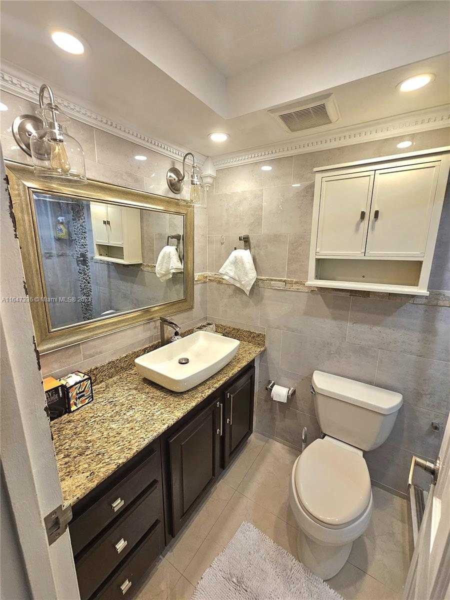 Small Image of 210 172ND ST #327, Sunny Isles Beach Number 14