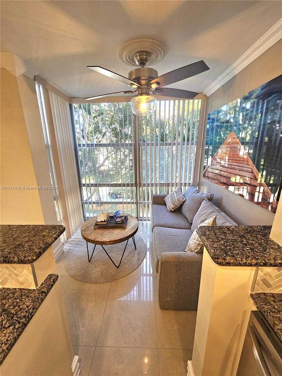 Small Image of 210 172ND ST #327, Sunny Isles Beach Number 4