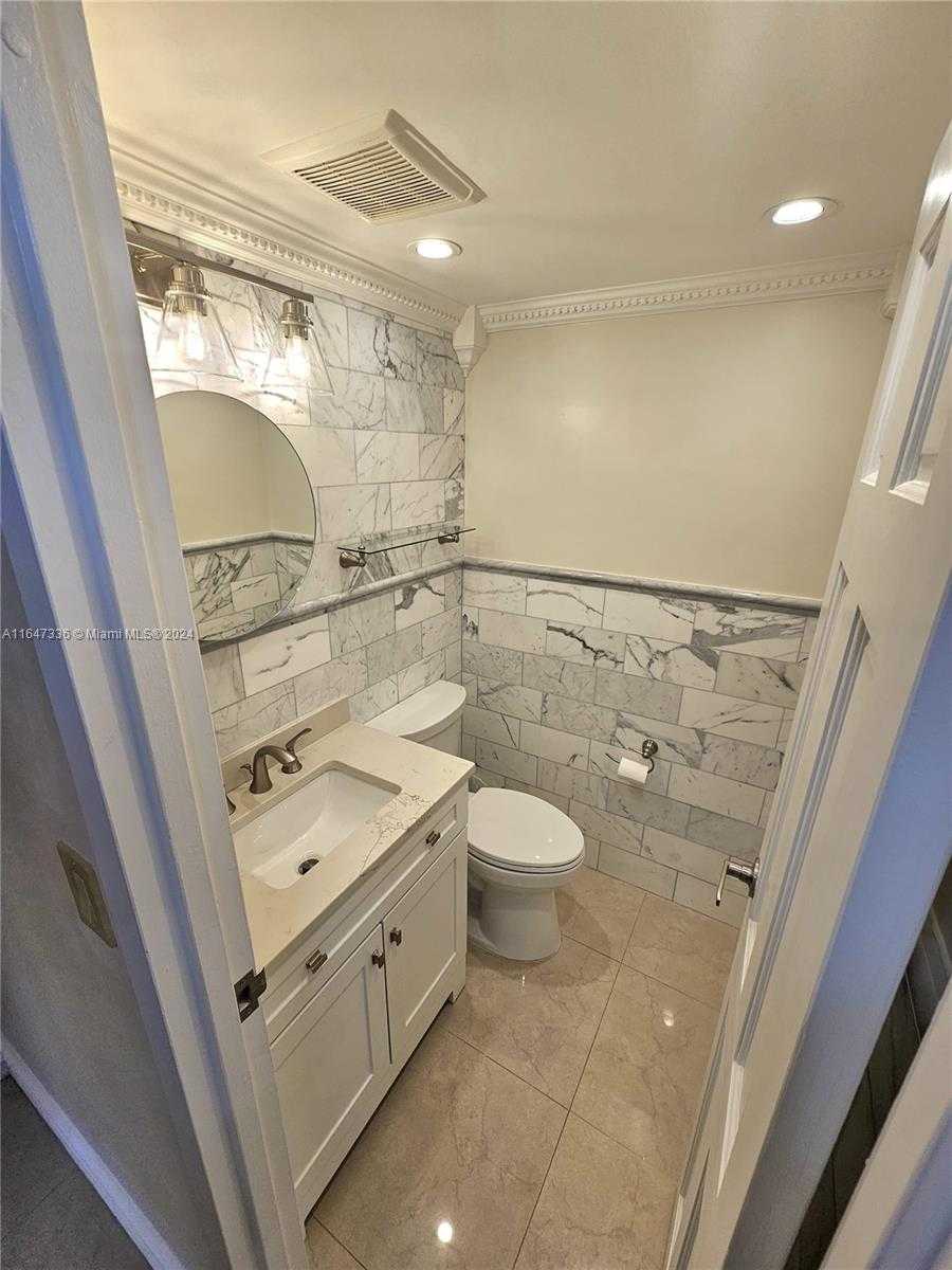 Small Image of 210 172ND ST #327, Sunny Isles Beach Number 9