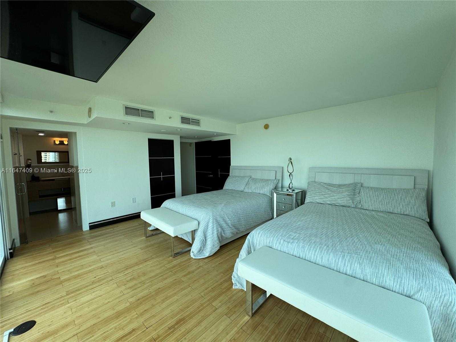 Small Image of 2101 BRICKELL AVE #1512, Miami Number 14