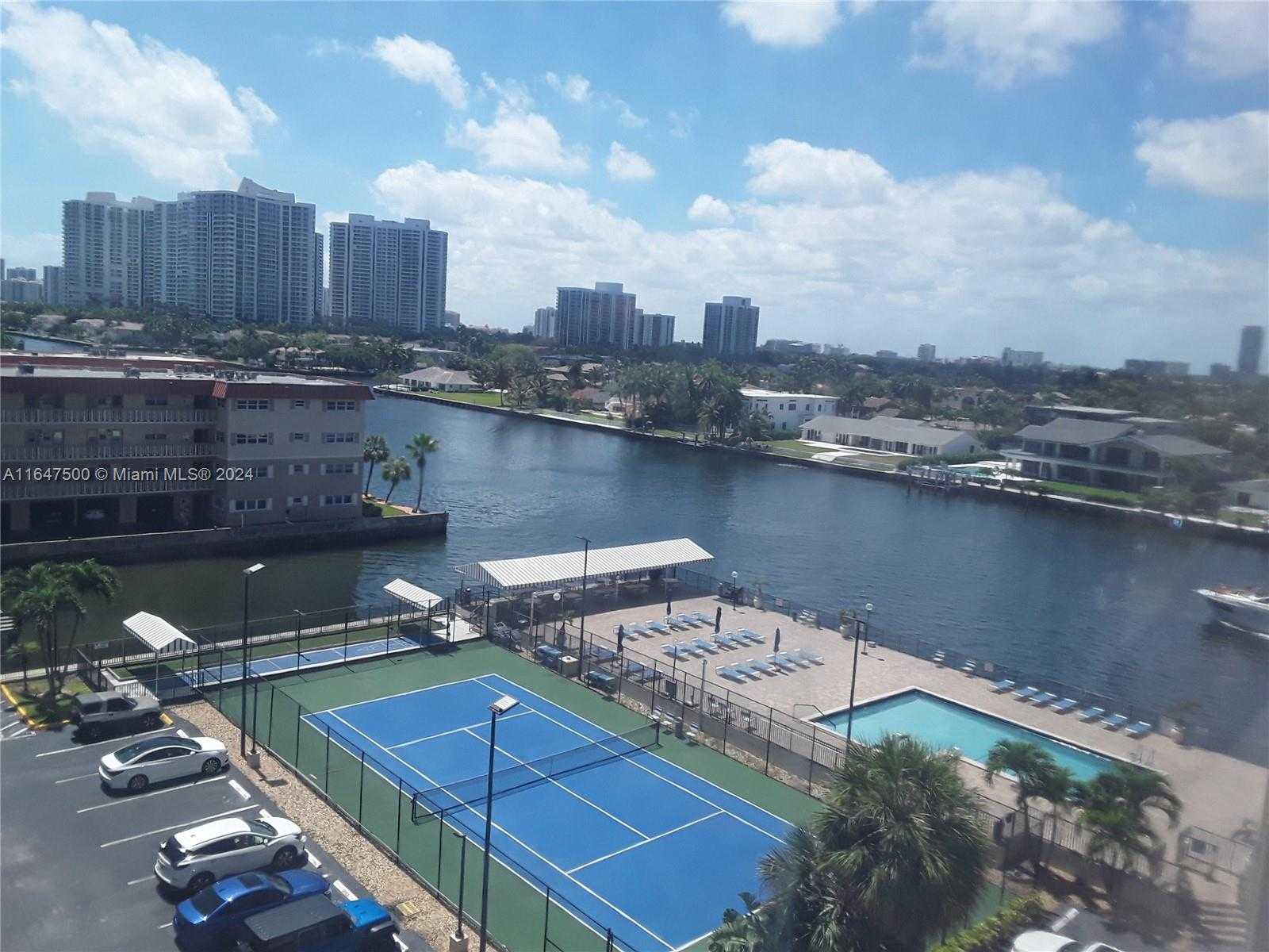 Small Image of 2017 SOUTH OCEAN DR #704, Hallandale Beach Number 29
