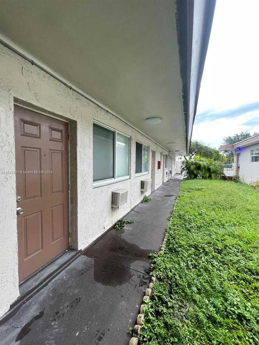 Small Image of 800 NORTH FEDERAL HWY #5, Hollywood Number 2