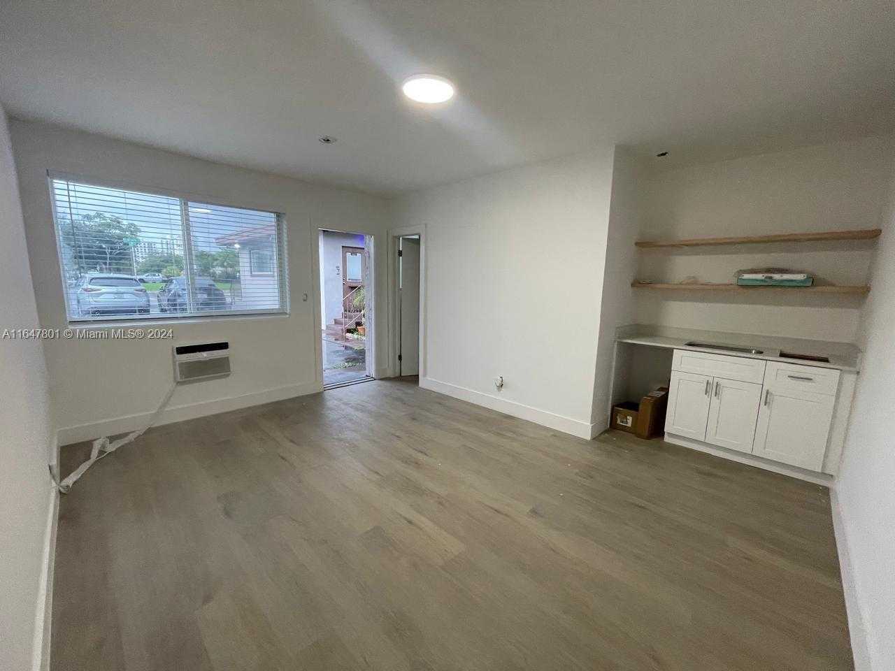 Small Image of 800 NORTH FEDERAL HWY #5, Hollywood Number 20