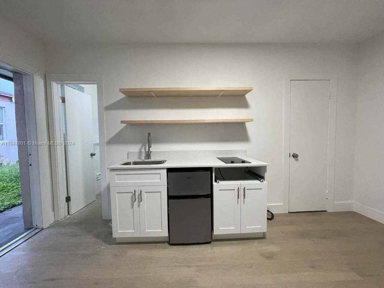 Small Image of 800 NORTH FEDERAL HWY #5, Hollywood Number 22