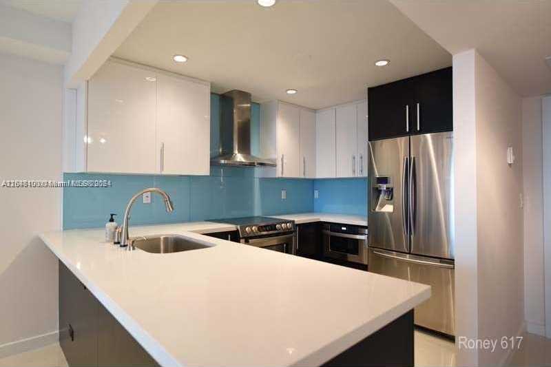 Small Image of 2301 COLLINS AVE #617, Miami Beach Number 4