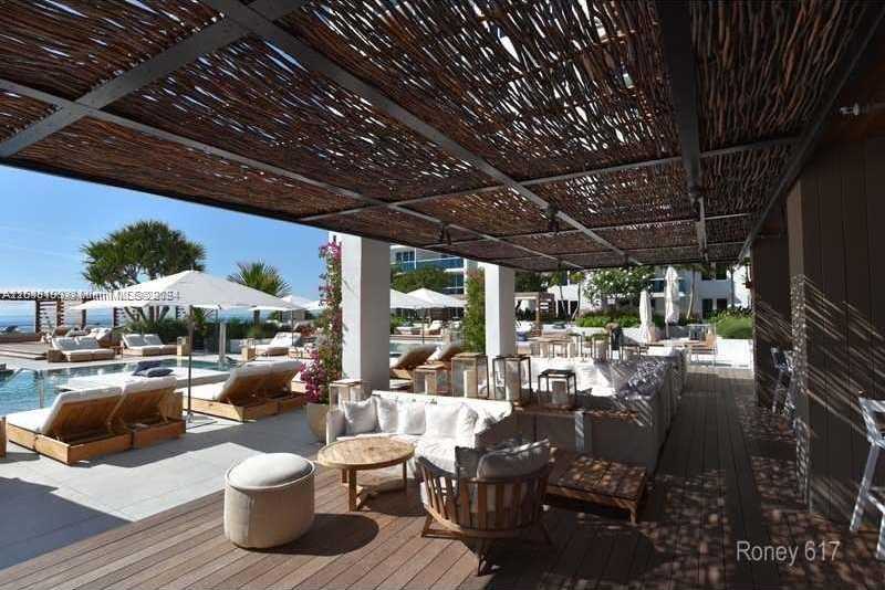 Small Image of 2301 COLLINS AVE #617, Miami Beach Number 7