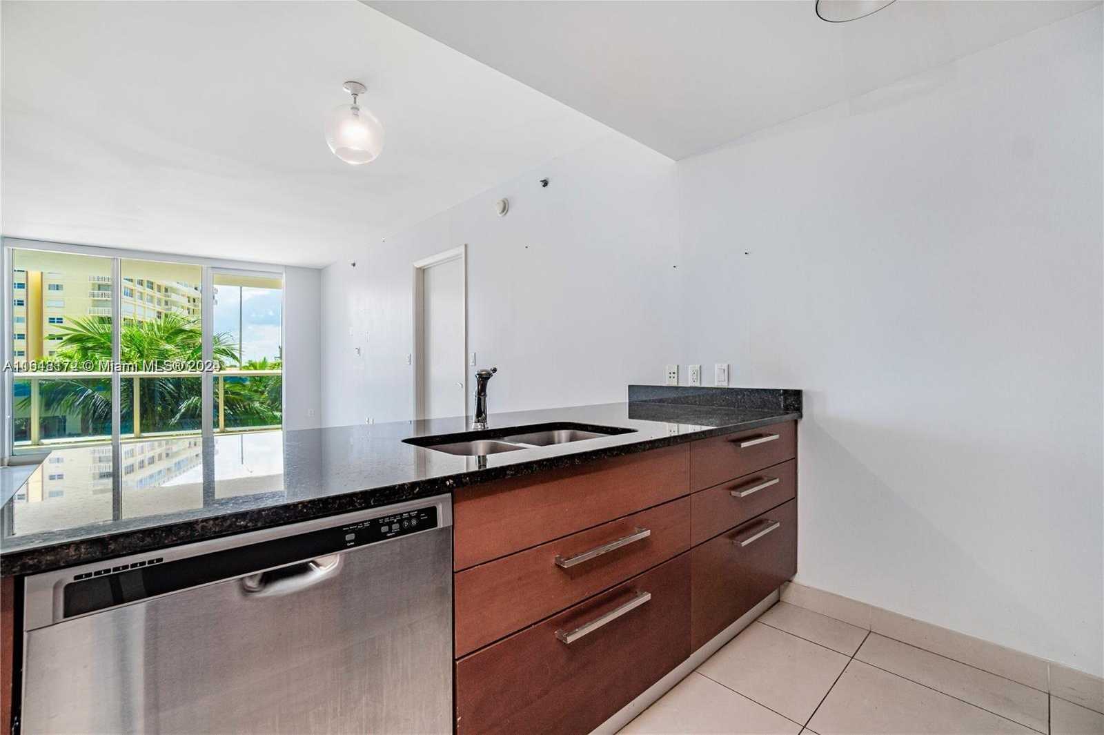 Small Image of 1800 SOUTH OCEAN DR #409, Hallandale Beach Number 13