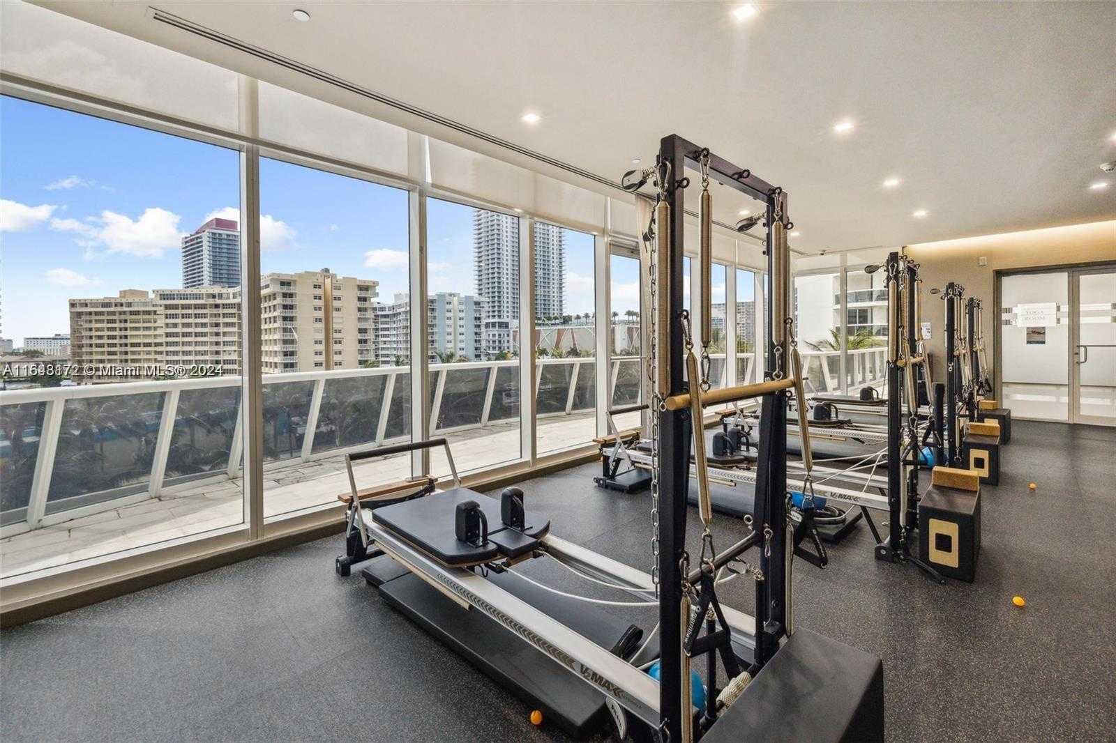 Small Image of 1800 SOUTH OCEAN DR #409, Hallandale Beach Number 30