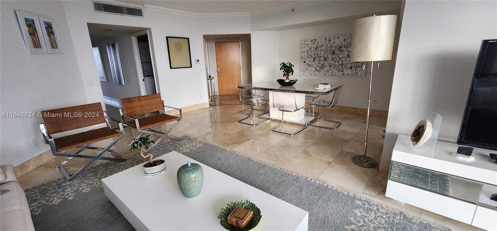 Small Image of 21205 YACHT CLUB DR #2005, Aventura Number 2