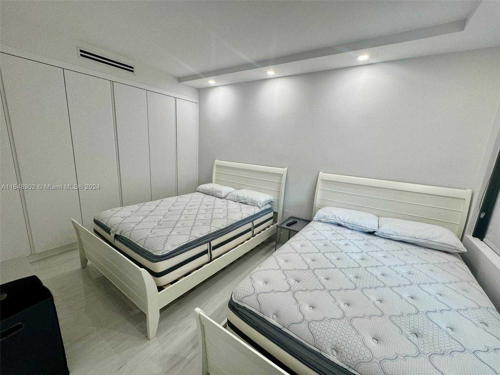 Small Image of 9801 COLLINS AVE #5U, Bal Harbour Number 19