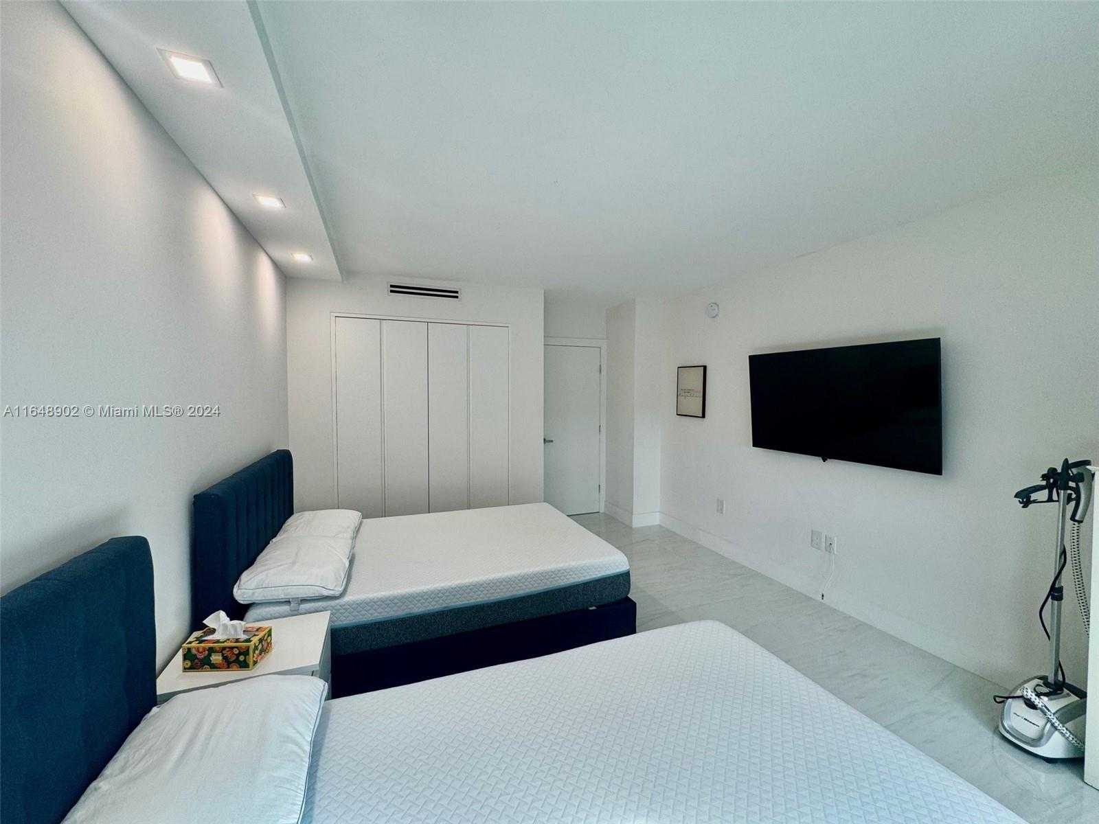 Small Image of 9801 COLLINS AVE #5U, Bal Harbour Number 21