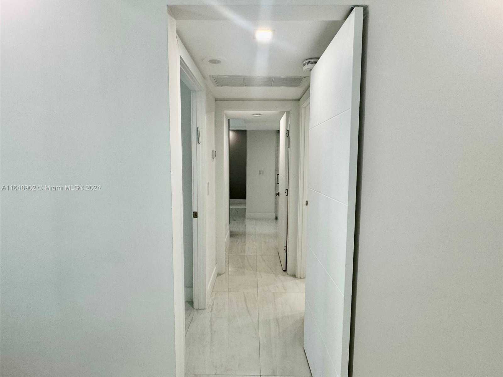Small Image of 9801 COLLINS AVE #5U, Bal Harbour Number 32