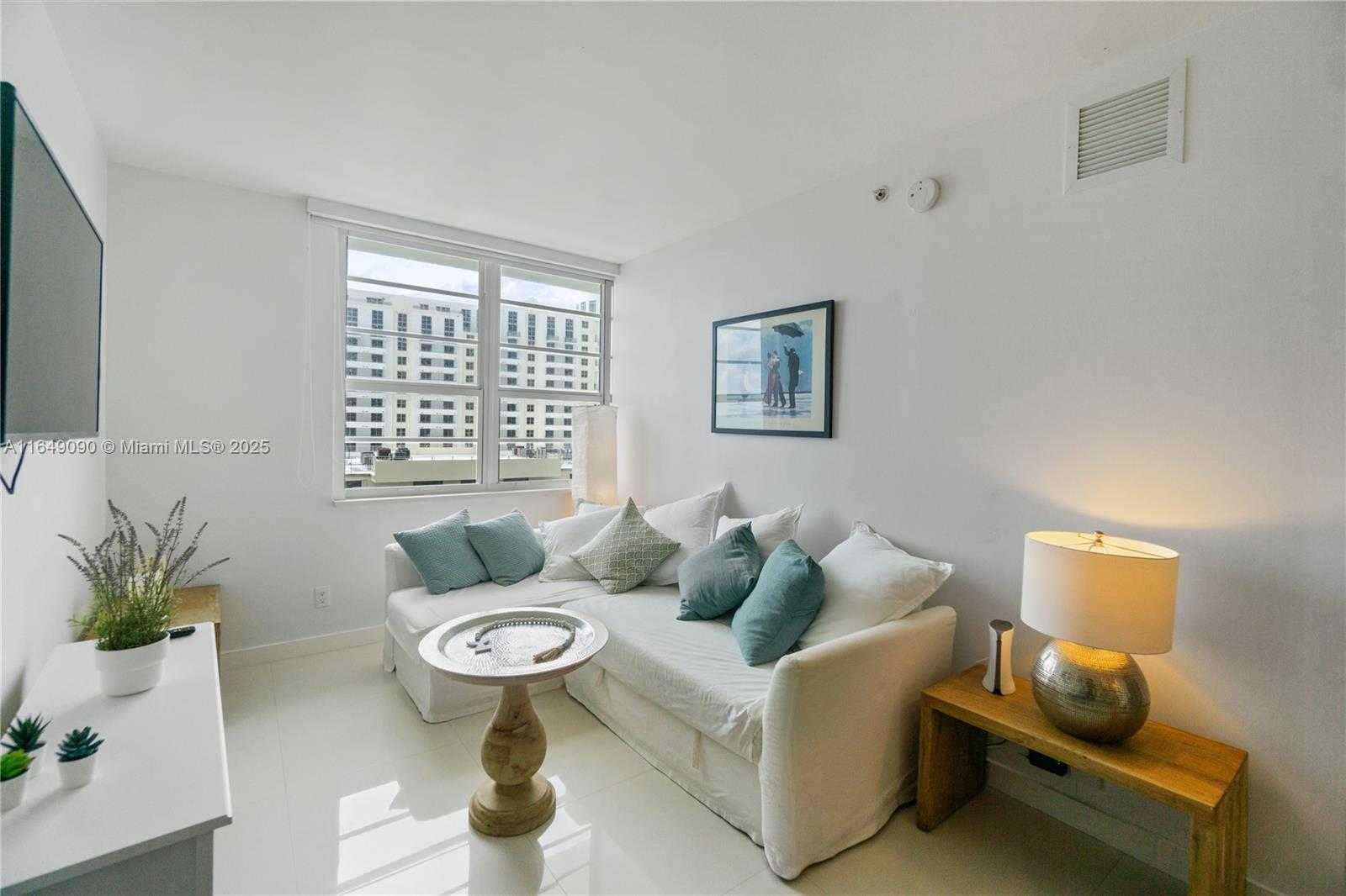Small Image of 100 LINCOLN RD #1132, Miami Beach Number 2
