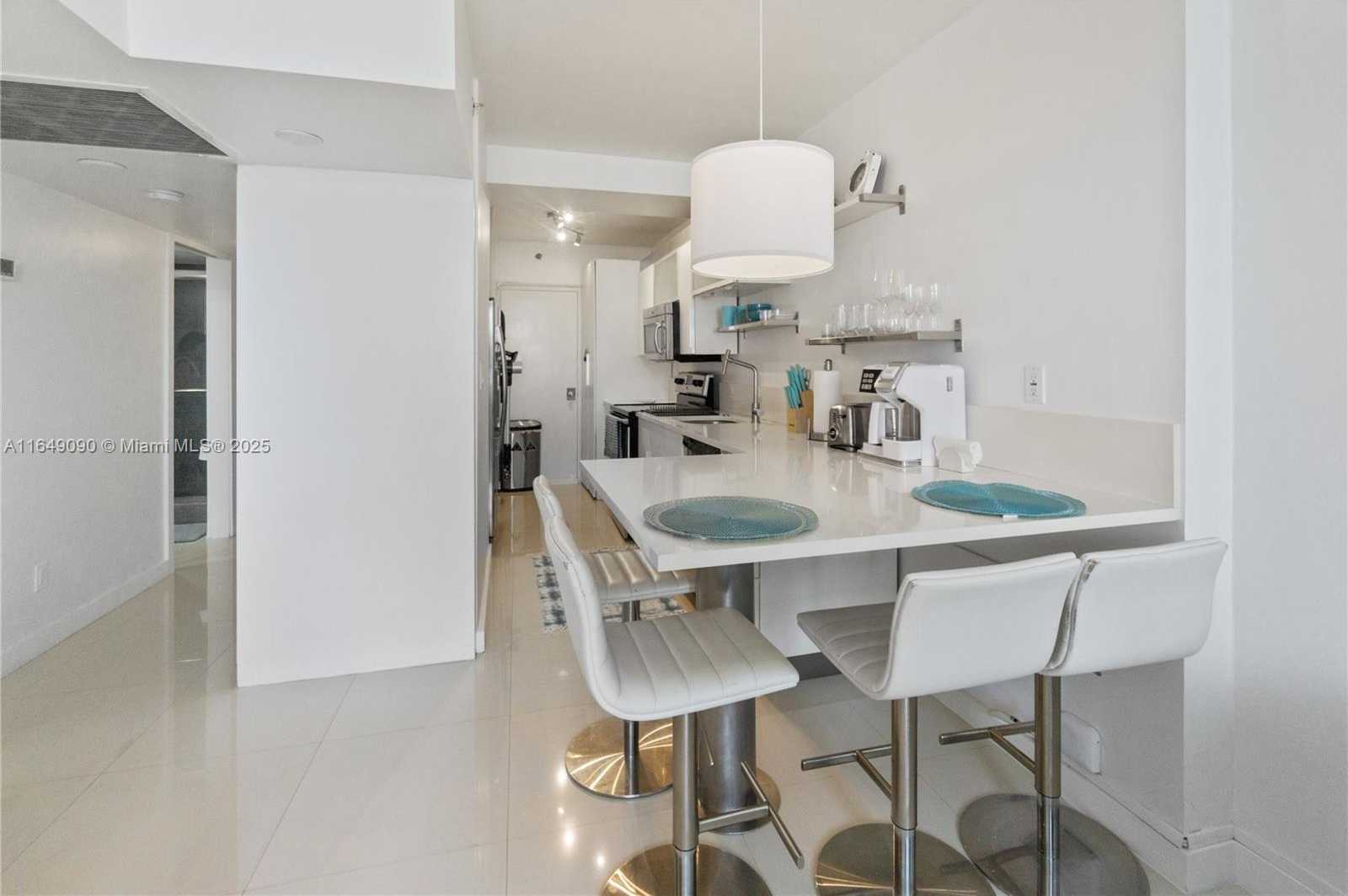 Small Image of 100 LINCOLN RD #1132, Miami Beach Number 4